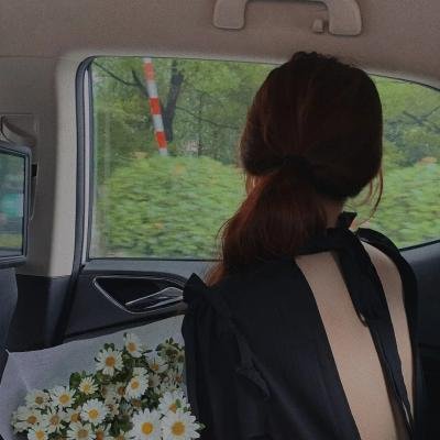 某天后之女晒豪宅名表，工作室声明未澄清，短时间内持续发酵
